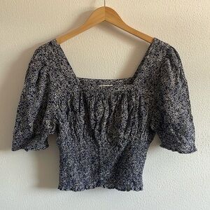 Universal Thread Blue Floral Cropped Peasant Blouse